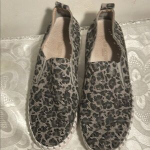 Floral Slip-On Women's Shoes
